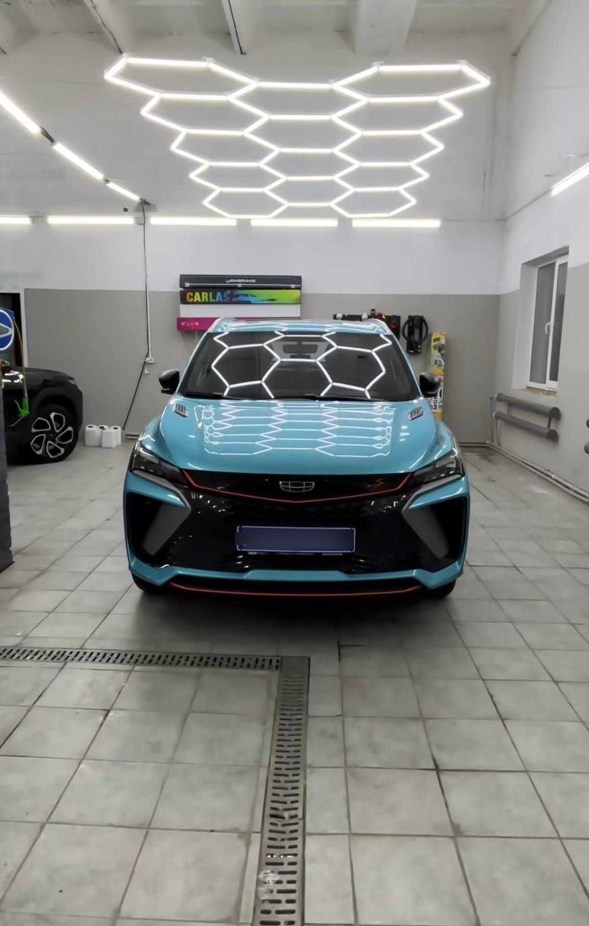 Оклейка Geely Coolray в антигравийную плёнку, Гомель